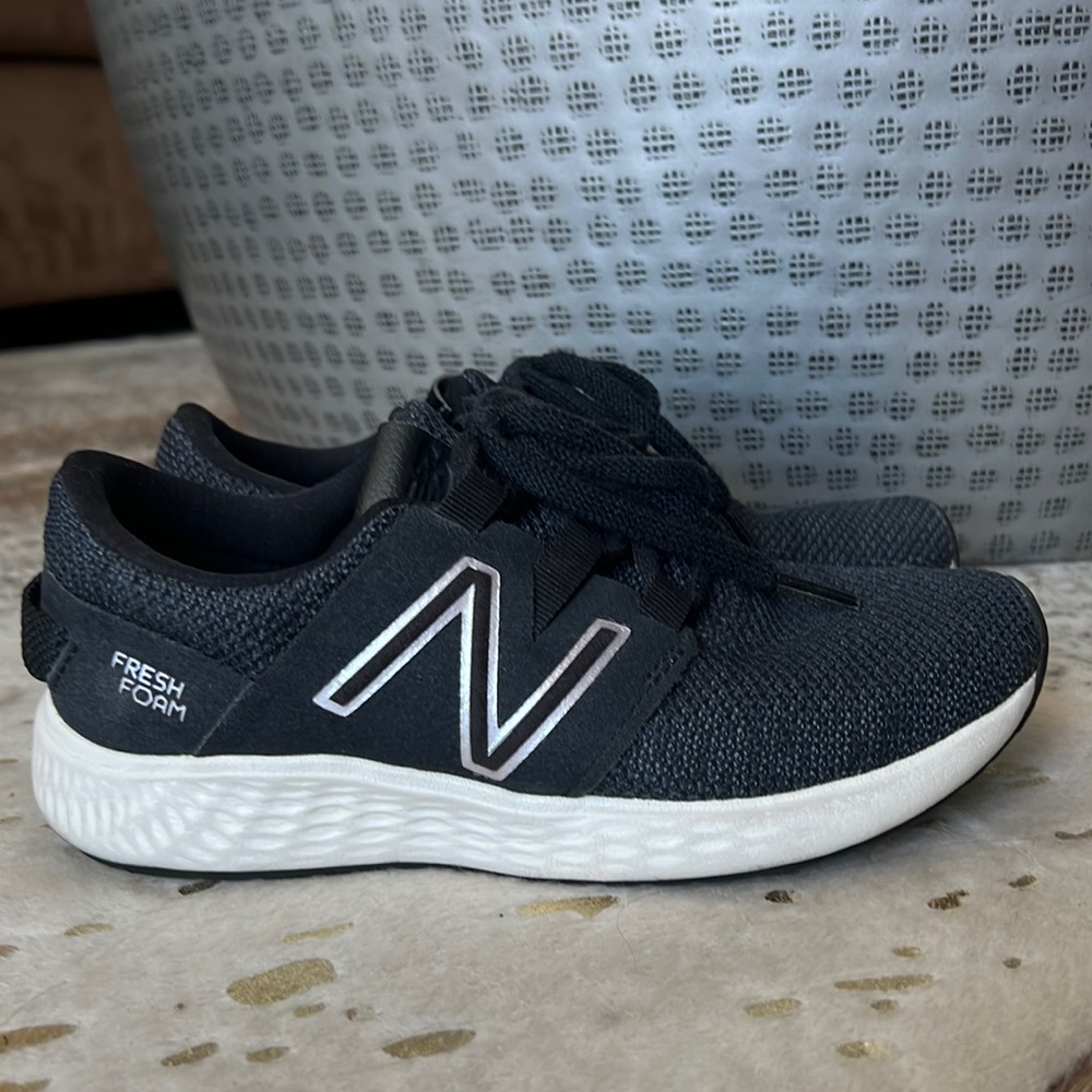 New Balance sneakers dark grey size 5